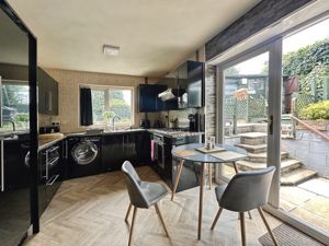 Kitchen- click for photo gallery